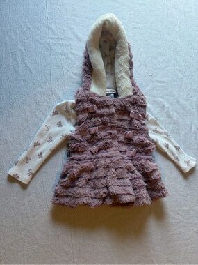 Little Lass Mauve Faux Fur Hooded Vest with Cream Bow-Print Sleeves